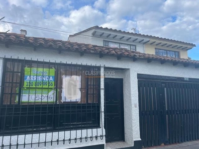 Alquiler Casas en Bogotá - 7 habitacion(es)