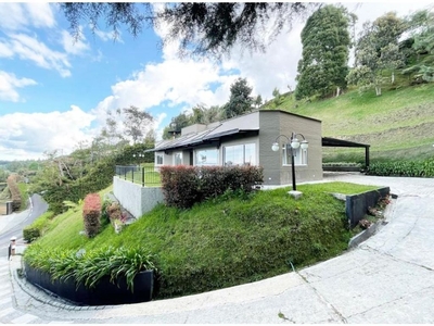 Vivienda exclusiva de 2000 m2 en venta Envigado, Departamento de Antioquia