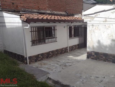 Casa en Medellín, San Lucas, 237900