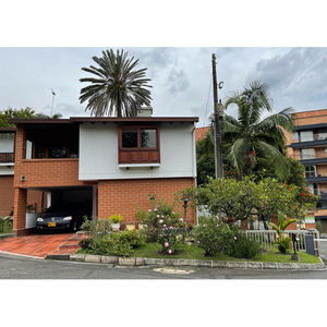 Casa En Urbanización Loma Del Escobero Envigado