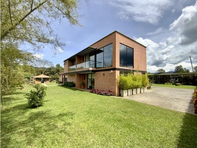 Exclusiva casa de campo en venta La Ceja, Colombia