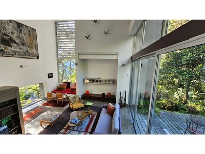 Vivienda exclusiva de 1790 m2 en venta Medellín, Colombia