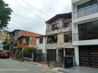 Apartamento (1 Nivel) en Venta en Altos de Trianon, Municipio Envigado, Antioquia