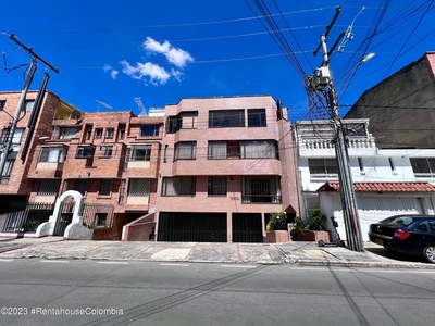 Apartamento (Duplex) en Venta en Cedro Golf, Usaquen, Bogota D.C.