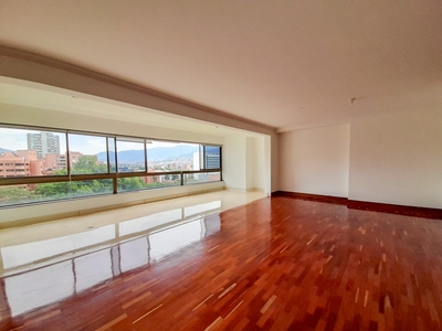 Apartamento En Arriendo