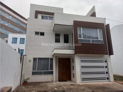 Casa en Venta, Unicentro