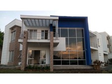 vivienda exclusiva de 1200 m2 en venta cali, colombia - 110992305 luxuryestate.com