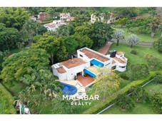 Casa de campo de alto standing de 4 dormitorios en venta Pereira, Colombia