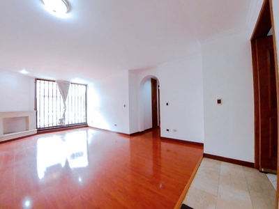 Apartamento en venta Calle 101 #45-22, Bogotá, 504, Colombia