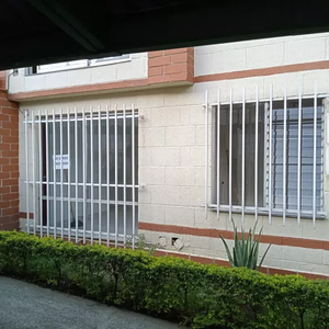 Casa En Unidad Cerrada Entre Belén Rincón Y Belén El Rodeo. Cerca Al C.c. Arcadia Y Clinica Las Américas