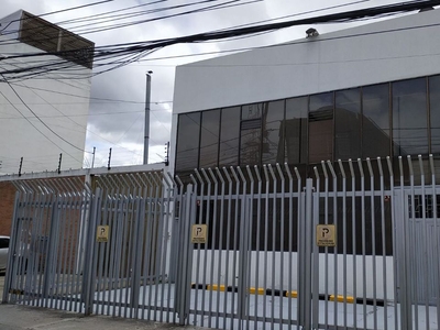 Lote industrial en arriendo en La Uribe