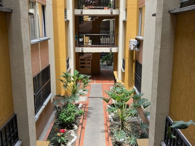 Apartamento en venta Prados De Limonar, Sur