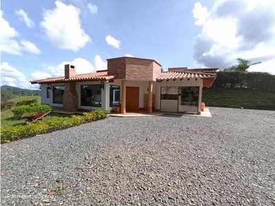 Casa de campo de alto standing de 6724 m2 en venta Retiro, Departamento de Antioquia