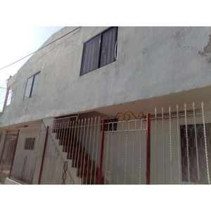 Se Vende Casa Incluye 2 Apartamento En Barrio C/ Metropolitana