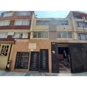 Apartamento En Arriendo En Bogotá Santa Isabel-mártires. Cod 111776