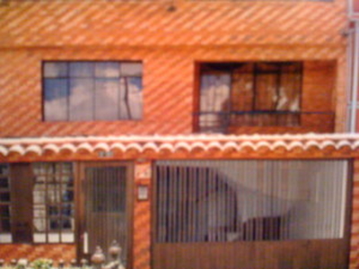 Arriendo apartamento barrio primavera - Bogotá
