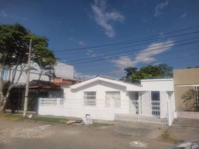 Casa en venta en Vipasa, Cali, Valle del Cauca