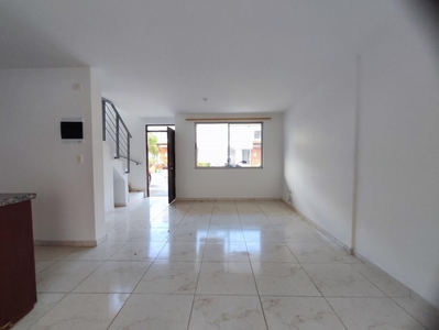 Casa EN ARRIENDO