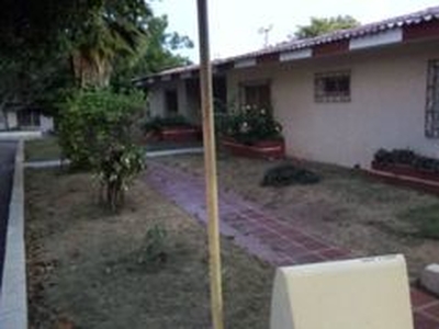 Se vende casa en ciudad jardín - Barranquilla