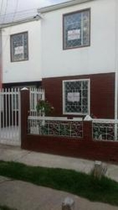 Arriendo casa al sur de bogota cerca portal tramsmilenio la sevillana - Bogotá