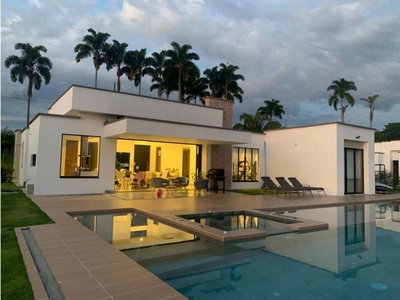 Casa de campo de alto standing de 4 dormitorios en alquiler Pereira, Colombia