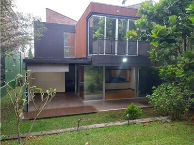 Vivienda exclusiva de 380 m2 en alquiler Envigado, Departamento de Antioquia