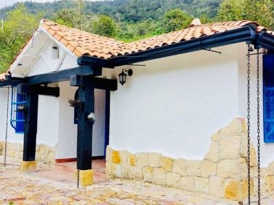 Casa en renta en Vereda el Hato, La Calera, Cundinamarca | 1.800 m2 terreno y 240 m2 construcción