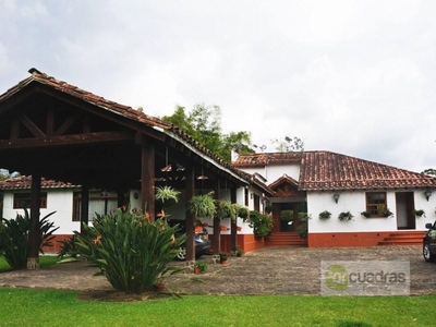 Exclusiva Villa en venta Sector la amalita, Rionegro, Departamento de Antioquia