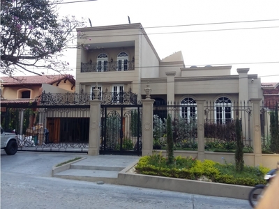 Casa en venta en Parque Rosado