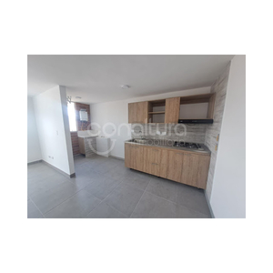 Apartamento En Arriendo Serramonte 472-4580