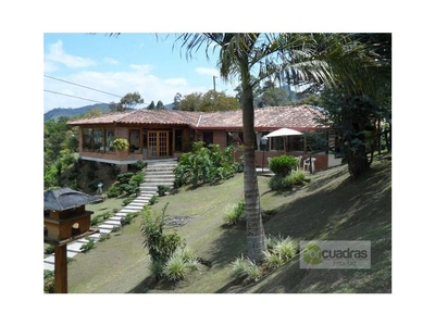 Villa / Chalet de 300 m2 en alquiler en Cabeceras, Oriente Antioqueño, Santafe de Bogotá, Bogotá D.C.