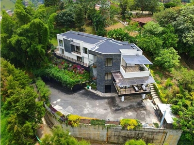 Vivienda de alto standing de 1500 m2 en venta Caldas, Colombia