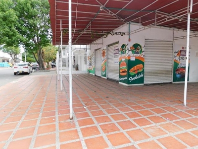 Local comercial en arriendo en La Magdalena