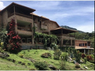 Casa de campo de alto standing de 5 dormitorios en venta Girardota, Departamento de Antioquia