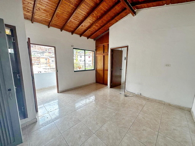 Apartamento en venta en La Mina, Envigado, Antioquia