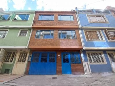 Apartamento en venta en Suba La Campiña, Bogotá, Cundinamarca | 200 m2 terreno y 200 m2 construcción
