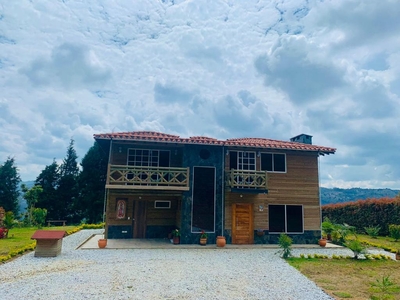Casa en Arriendo en Oriente, Guarne, Antioquia