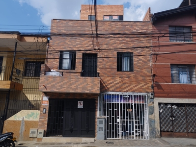 Boston, Medellín