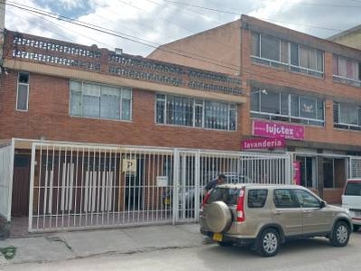 Apartamento en renta en Santa Cecilia, Bogotá, Cundinamarca | 200 m2 terreno y 200 m2 construcción