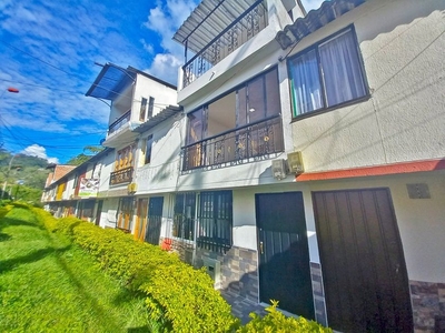 Apartamento en venta Parque Bosques De La Acuarela, Tv. 10 #69a-138 A, Dosquebradas, Risaralda, Colombia