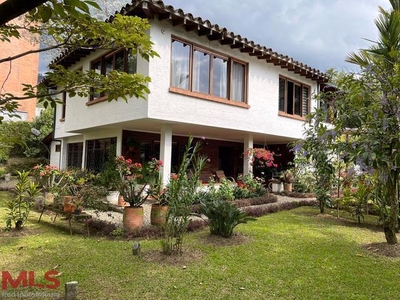Casa en Envigado, Loma del Escobero, 240456