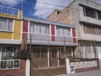 CASA BARRIO CARVAJAL LUCERNA