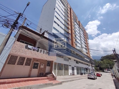 Apartamento en arriendo Calle 10 #7-23, Floridablanca, Santander, Colombia