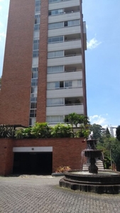Apartamentp en venta, Poblado milla de oro P. granada, Medellín.