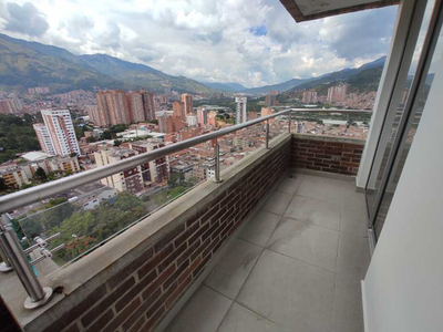 Hermoso Penthouse De 220 M² En La Gran Avenida Bello - Antioquia