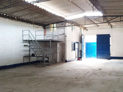 Lote industrial en arriendo en Medellín