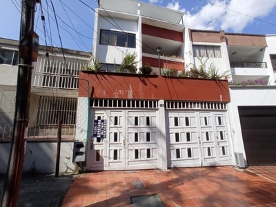 Apartamento en arriendo San Pedro, Comuna 3