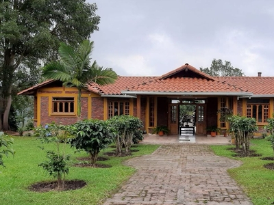 Casa en arriendo en Cachipay