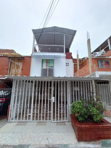 Casa En Arriendo En Candelaria Ciudad Del Campo. Cod 108731