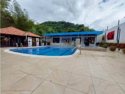 Casa de campo de alto standing de 7 dormitorios en venta La Vega, Cundinamarca